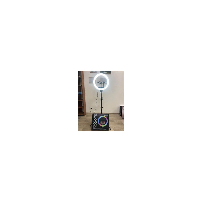 Lámpara de Anillo de 18" RGB MJ18 con Pedestal